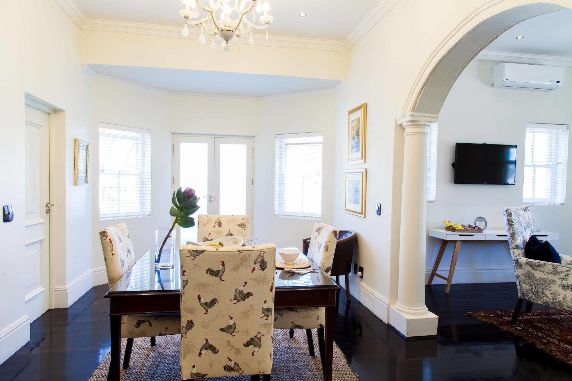 Auberge Daniella Franschhoek Bagian luar foto