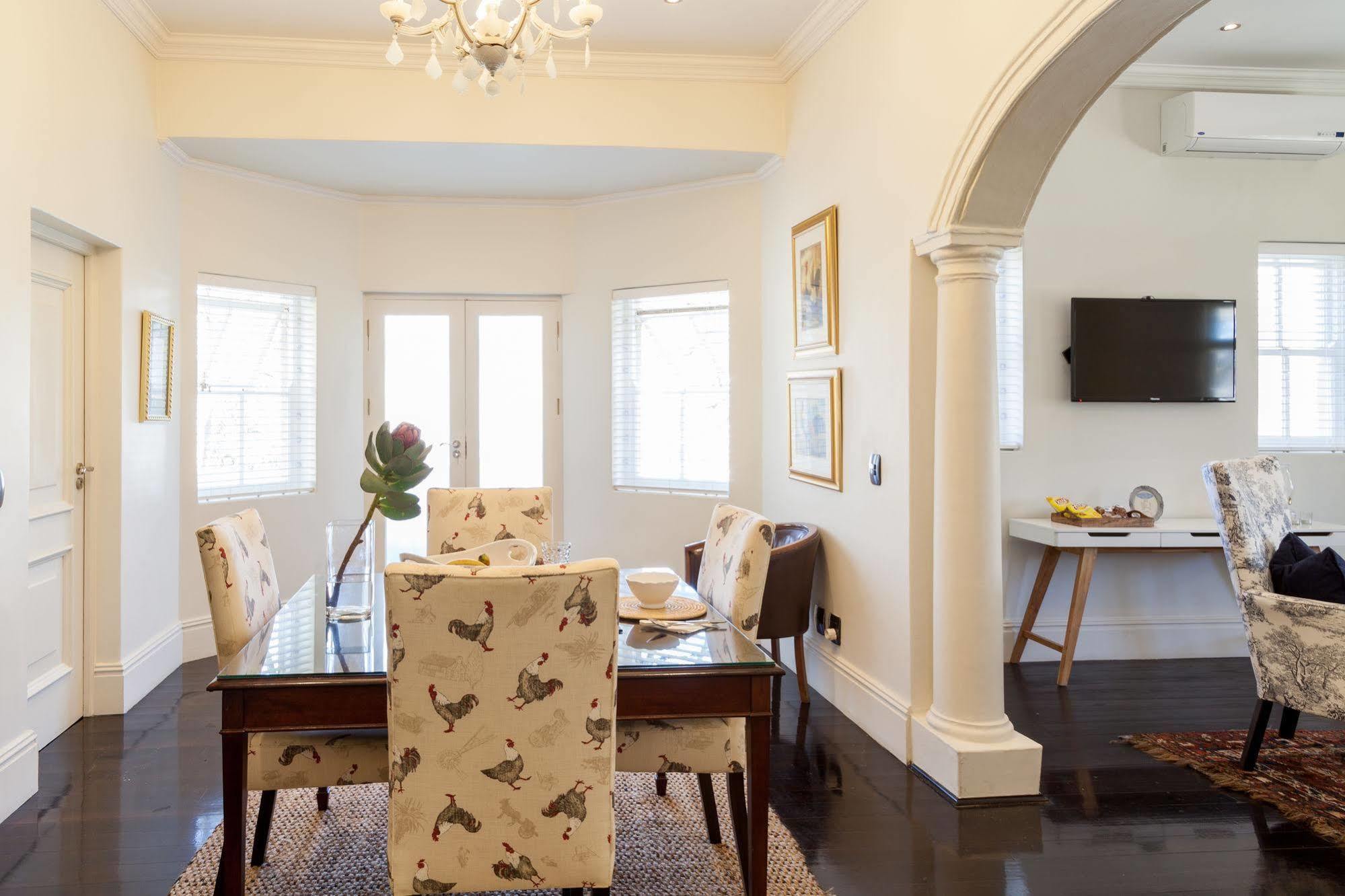 Auberge Daniella Franschhoek Bagian luar foto